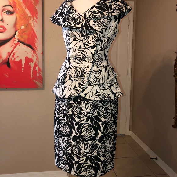 Vintage Rickie Freeman for Tj Nites skirt suit - Picture 2 of 5